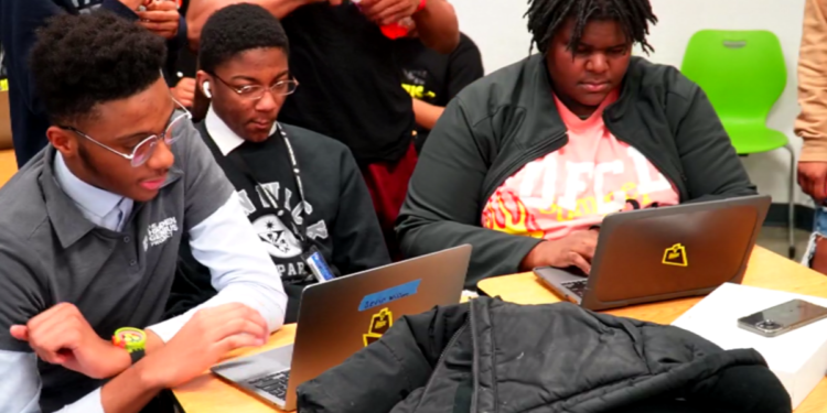 Chicago’s young Black men tapping into genius through tech education program
