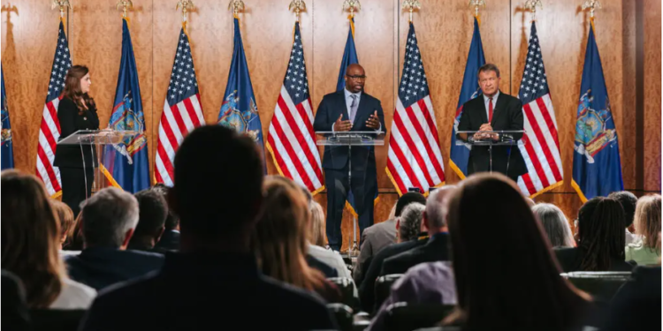 Racism and falsehoods dominate final Latimer-Bowman debate