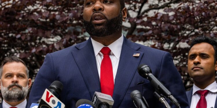 Byron Donalds responds to MSNBC host’s ‘fake proof’ remark