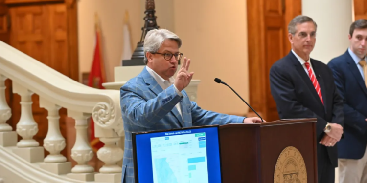 According to data from the Georgia Secretary of State’s Office, 3.2 million votes have already been cast. This year’s turnout far surpasses previous records, with early voting totals greatly exceeding those from the first 16 days in 2016 (1.3 million voters) and 2020 (2.1 million voters). (Photo by Kerri Phox/The Atlanta Voice)