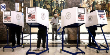The Supreme Court in Orange County has invalidated a New York state law aimed at stopping local officials from implementing rules that could infringe on voting rights based on race. (AP Photo/Yuki Iwamura)