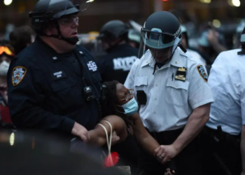 During a peaceful protest in Mott Haven on June 4, 2020, New York City police officers reportedly trapped, assaulted, and arrested over 250 demonstrators. © 2020 C.S. Muncy
