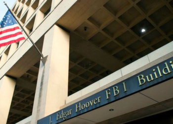 The J. Edgar Hoover FBI headquarters building is pictured in Washington, D.C., on November 2, 2016. (AP Photo/Cliff Owen, File)