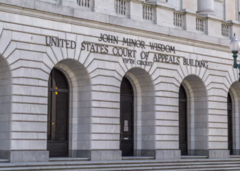 Image Source: Rex_Wholster/Getty Images/iStockphoto