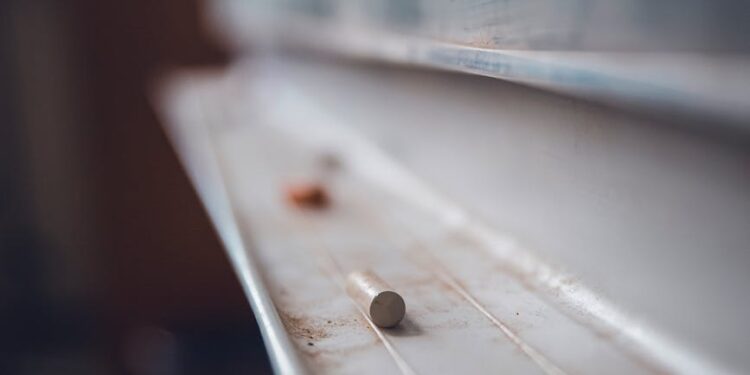 wood light dirty school