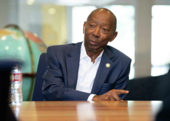 Former Houston Mayor Sylvester Turner speaks with the Houston Chronicle’s editorial board at their Houston office on August 8, 2024. Turner recently declared his candidacy for the Democratic nomination in Texas’ historic 18th Congressional District. — Sharon Steinmann