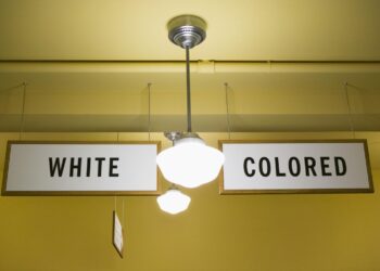 200369844 001 56a48d503df78cf77282efd9