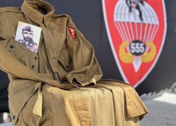 Joe Harris, believed to be the oldest surviving WWII paratrooper, has died