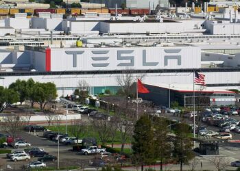 Tesla settles lawsuit by Black workers who alleged widespread racism at Fremont electric car factory