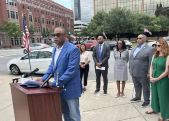 Rep. Marc Veasey expresses concern over Tarrant County redistricting proposal