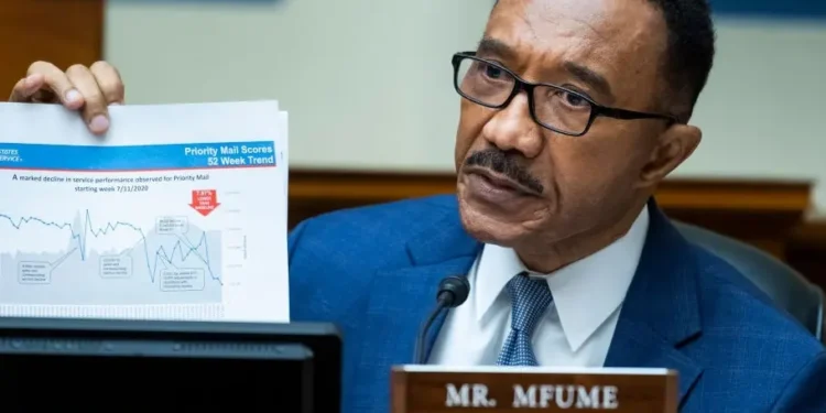 Kweisi Mfume enters race for top Democratic spot on House Oversight Committee