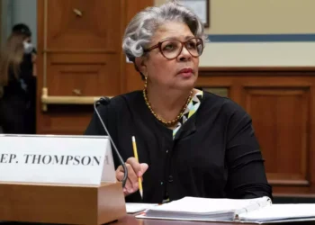 Who is Rep. Senfronia Thompson, a member of the Texas House Select Committee on Congressional Redistricting