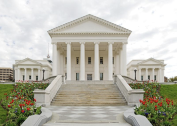 Virginia lawmakers advance redistricting constitutional amendment, sending high-stakes question to voters